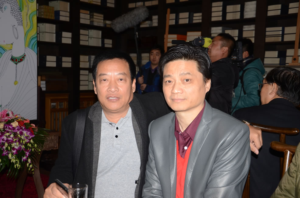 �������׷������޹�˾Ӧ����ϯ��չ���������Ԫ��ʦ��Ӱ����